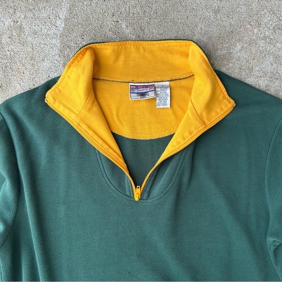 Green Bay Packers Green and Yellow Men's Zip-Up Sweater - Picture 4 of 7
